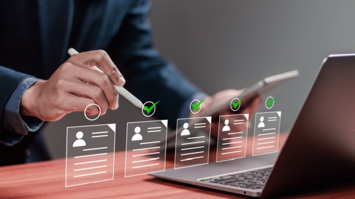 招募機構使用的方法